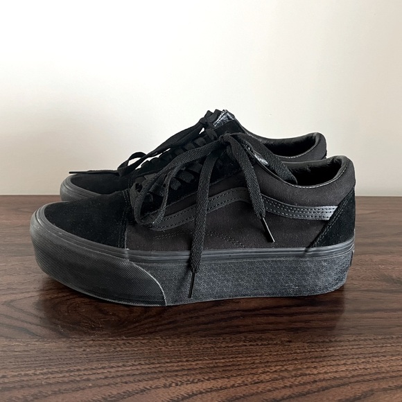 VANSCOLd Skool StackForm Platform Shoes Sneakers Black Women’s 9 Men’s 7.5 - Picture 1 of 13